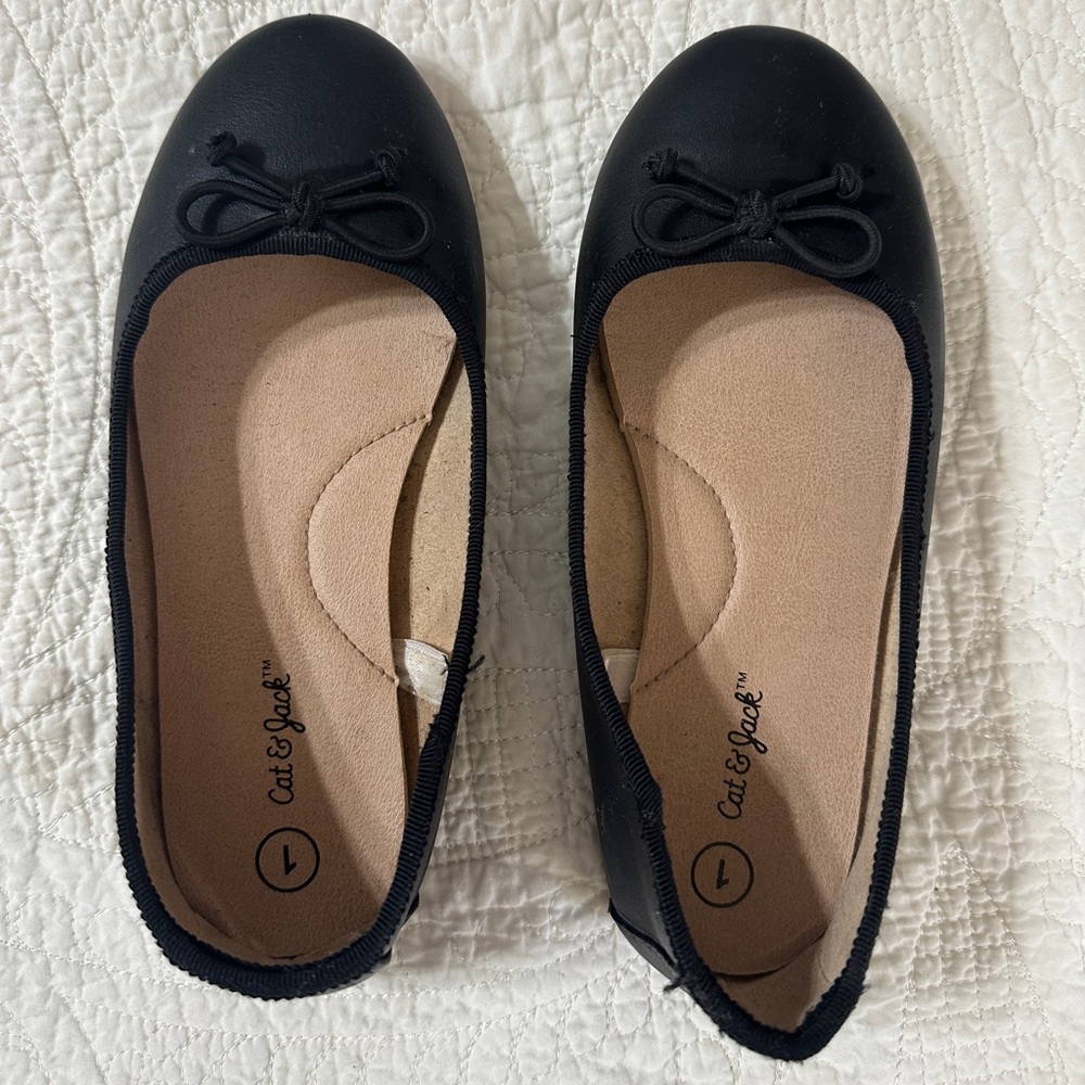 Cat & Jack Black Girls Flats with Bow Detail